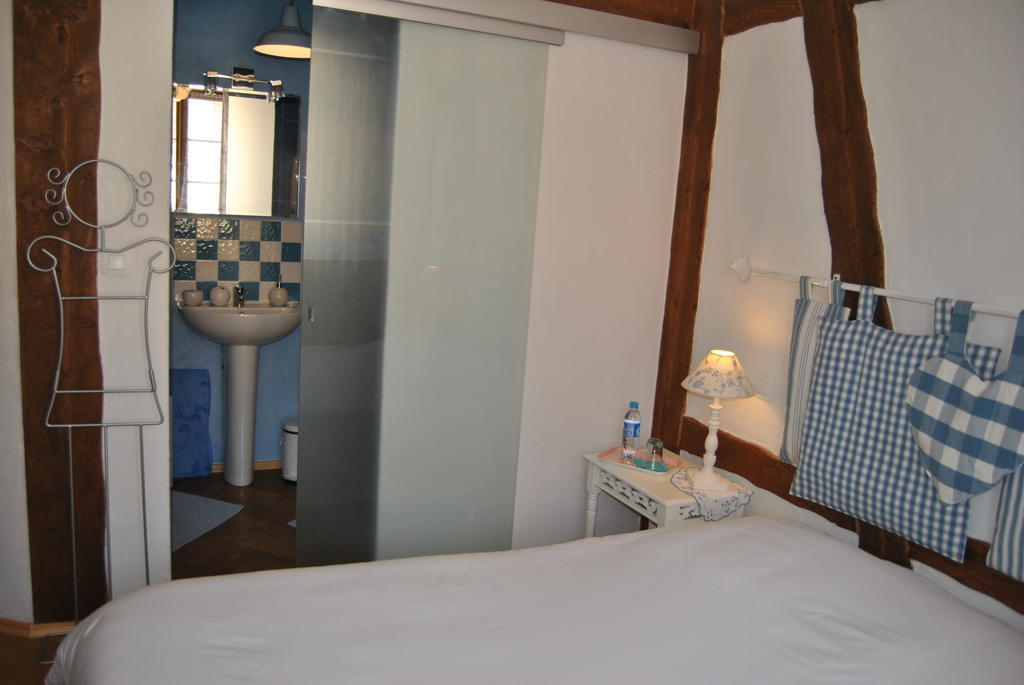 Appartements & Chambres Les Loges Du Capucin Kaysersberg-Vignoble Quarto foto